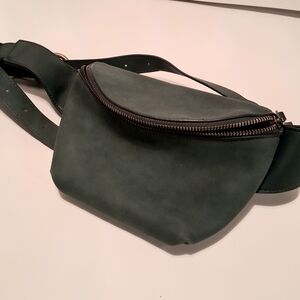 Stylish Green Woman's Waist  Bag